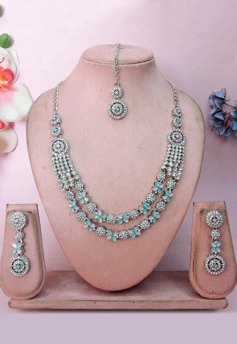 Stone Studded Necklace Set