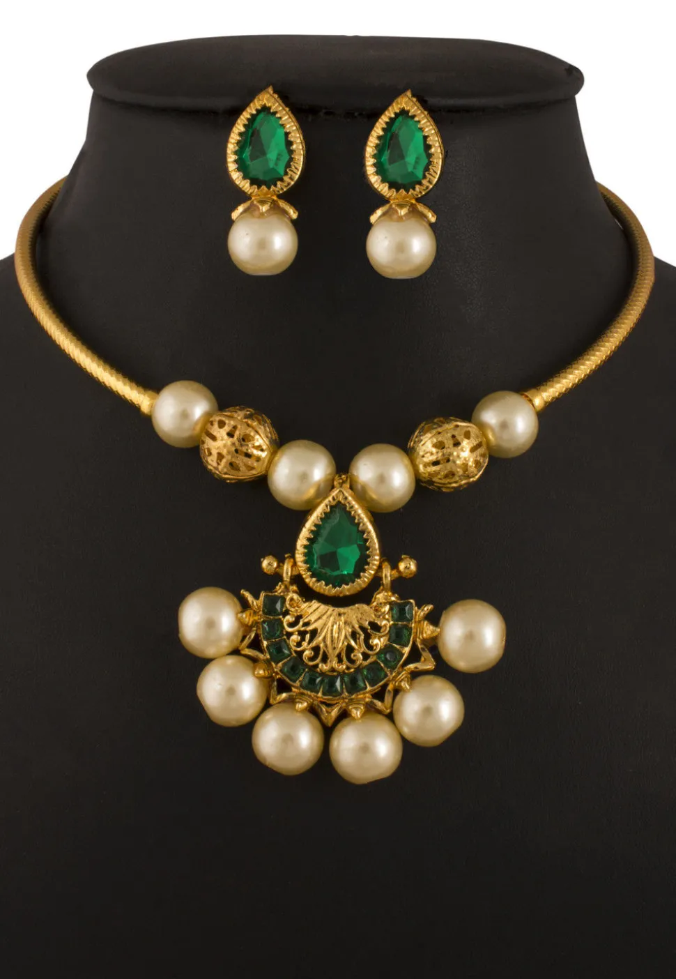 Stone Studded Necklace Set