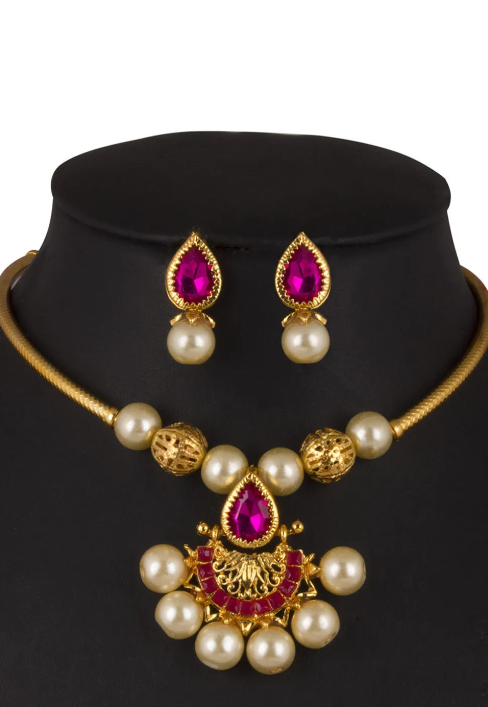 Stone Studded Necklace Set