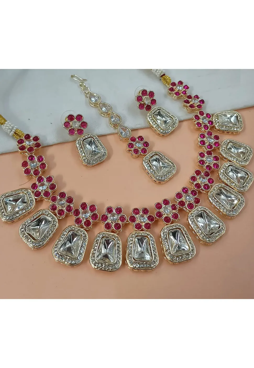 Stone Studded Necklace Set