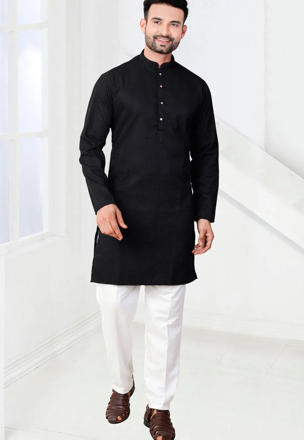 Textured Rayon Kurta in Black