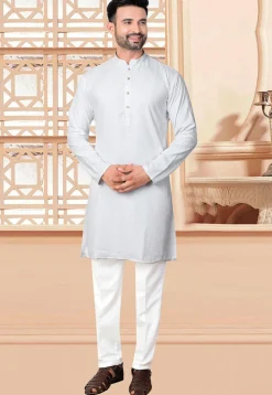 Textured Rayon Kurta in Off White