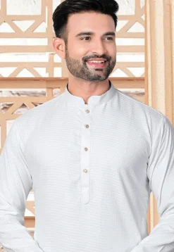 Textured Rayon Kurta in Off White