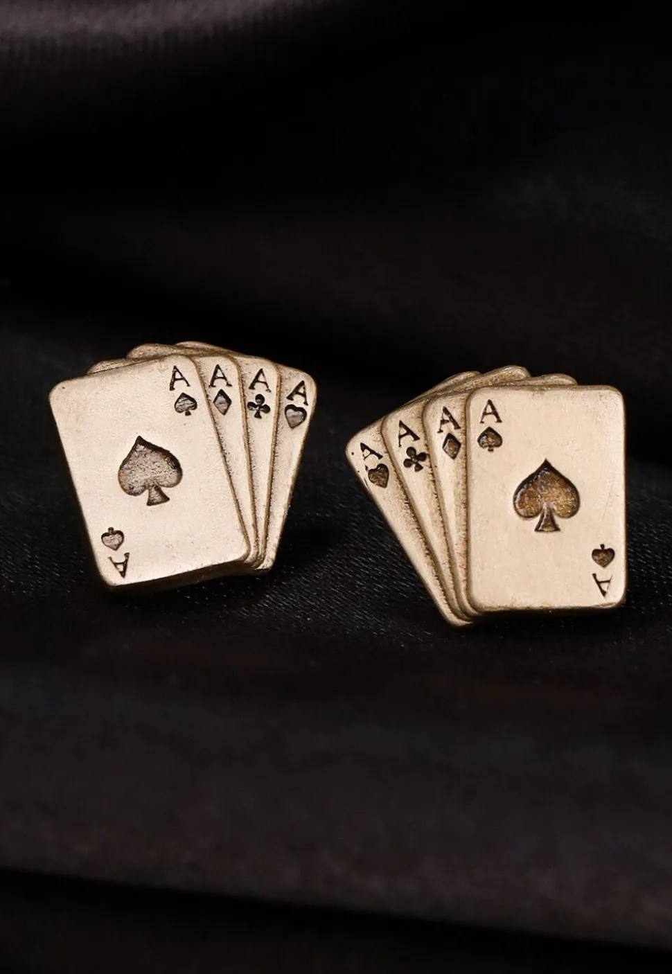 The Aces Rule Metallic Collar Tips Gift Set