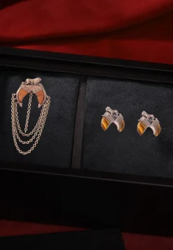 The Lion Claw Metallic Gift Set