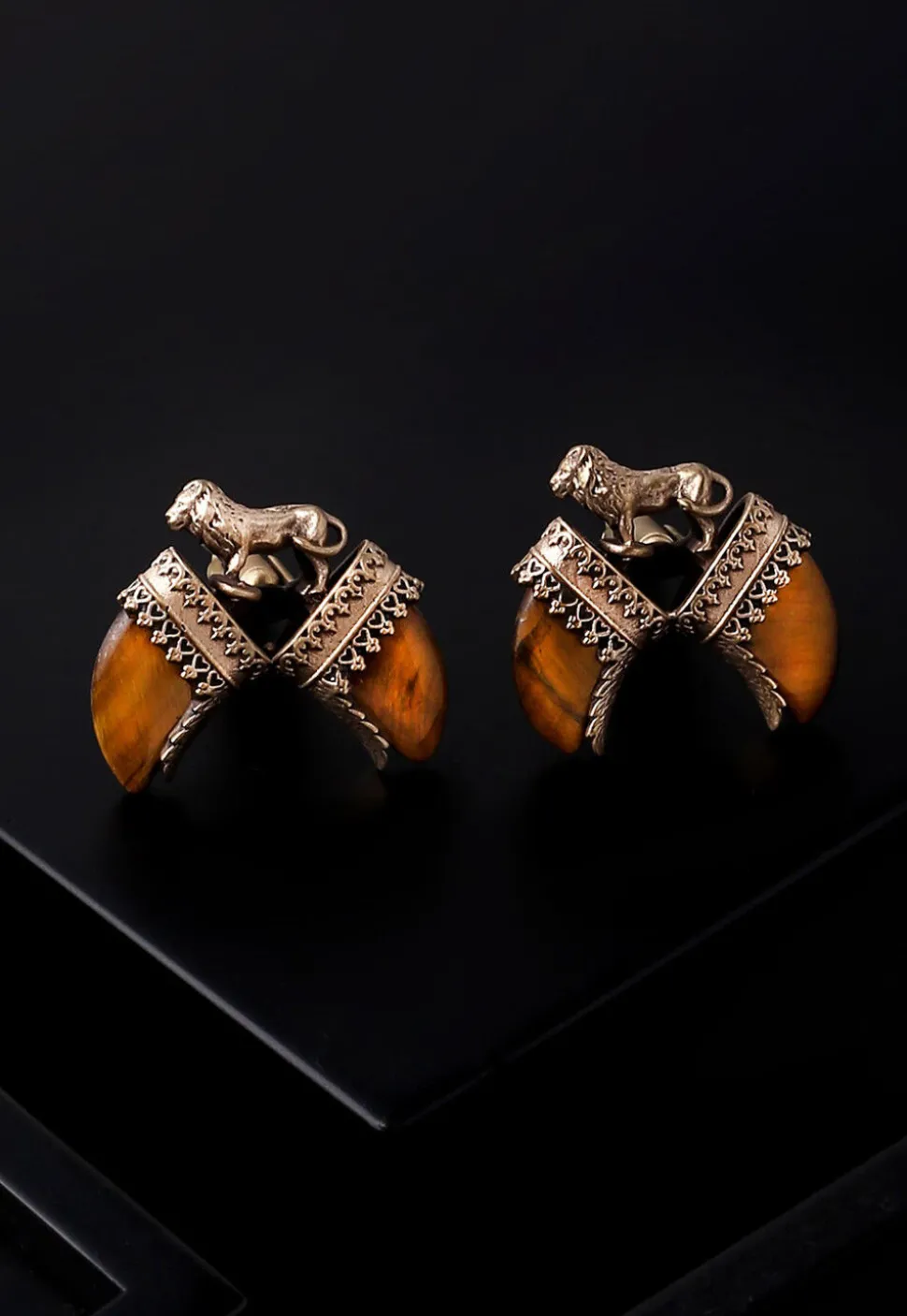 The Lion Claw Metallic Gift Set