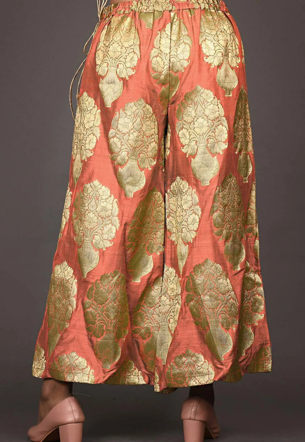 Woven Art Jacquard Silk Pallazo in Peach