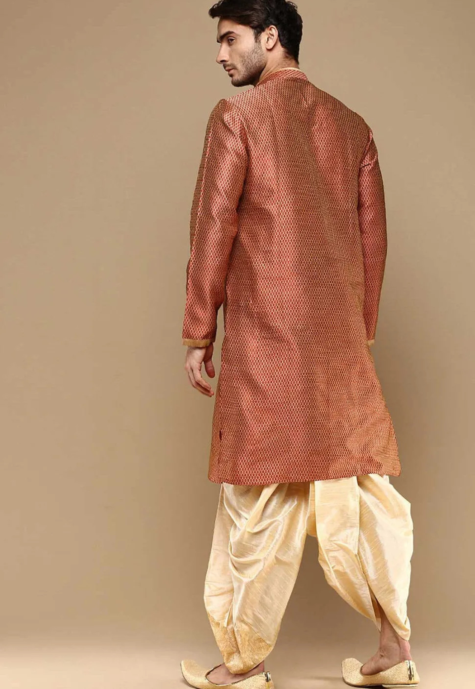 Woven Art Silk Jacquard Kurta Set in Maroon