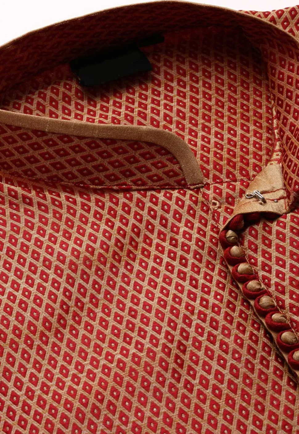 Woven Art Silk Jacquard Kurta Set in Maroon