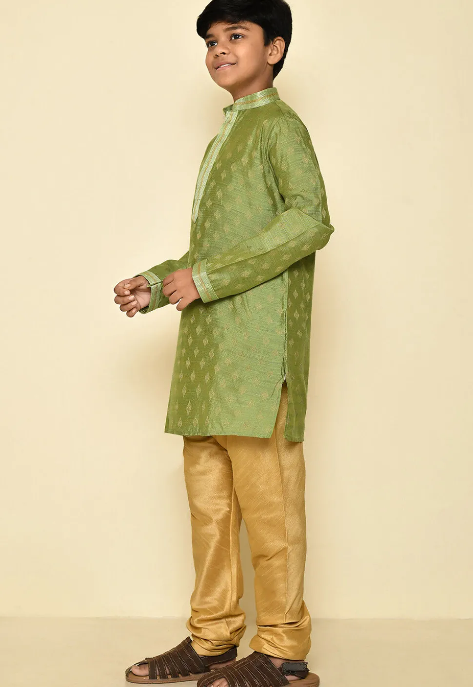 Woven Art Silk Jacquard Kurta Set in Green