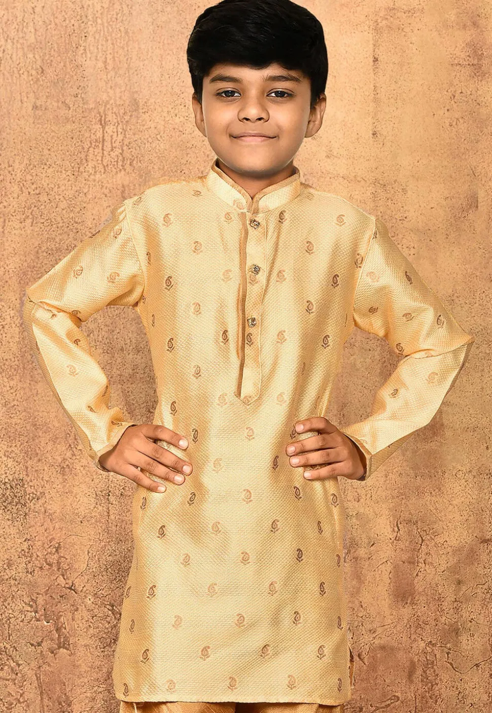 Woven Art Silk Jacquard Kurta Set in Peach