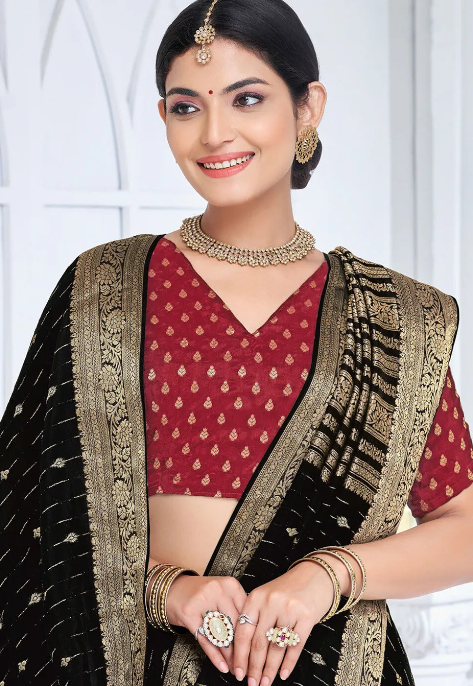 Woven Art Silk Saree in Black