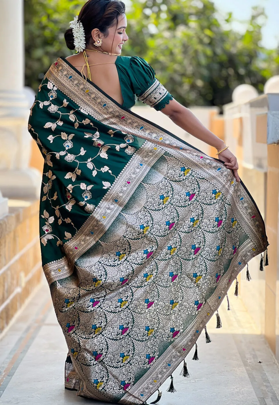 Woven Art Silk Saree in Dark Green
