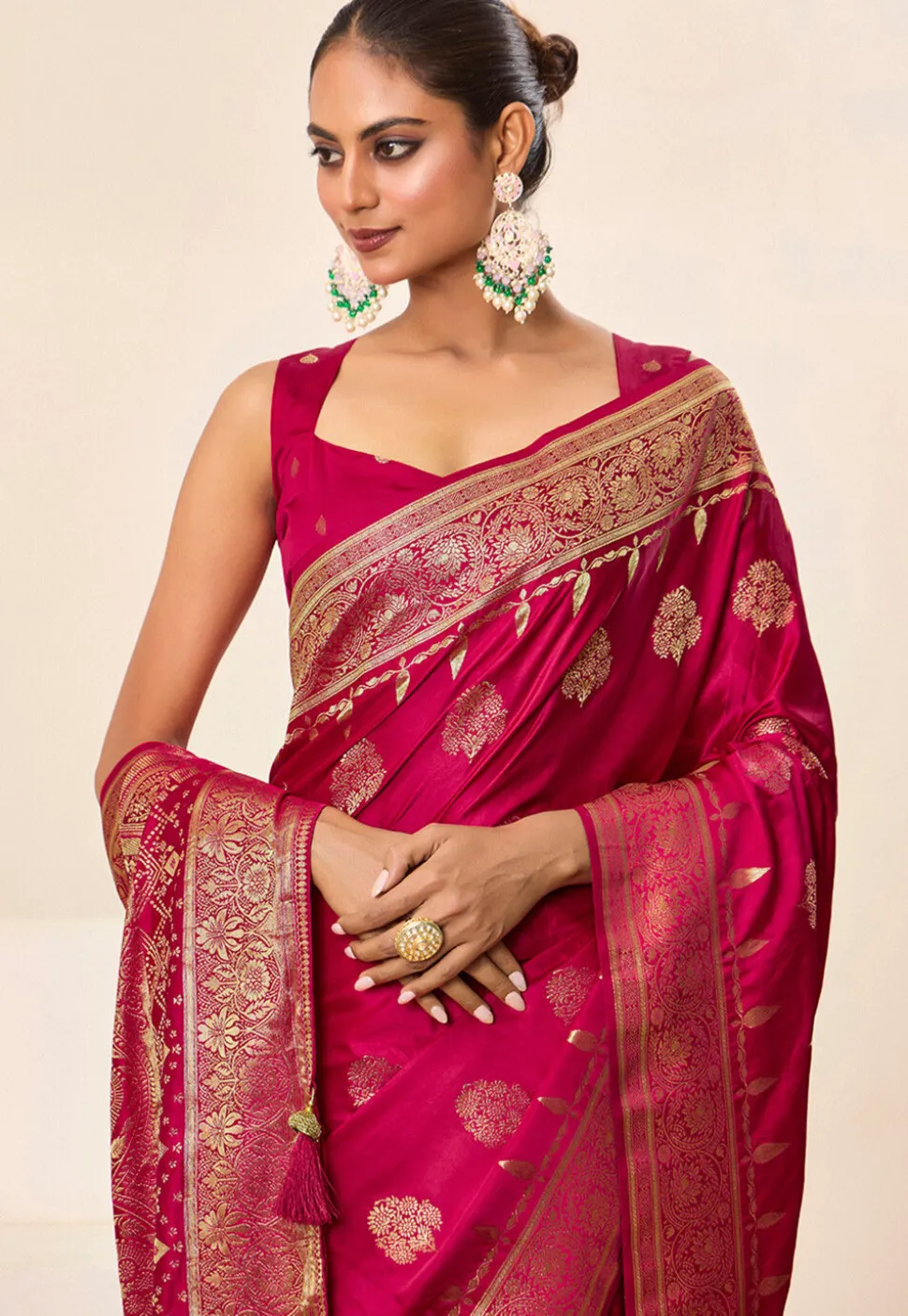 Woven Art Silk Saree in Fuchsia