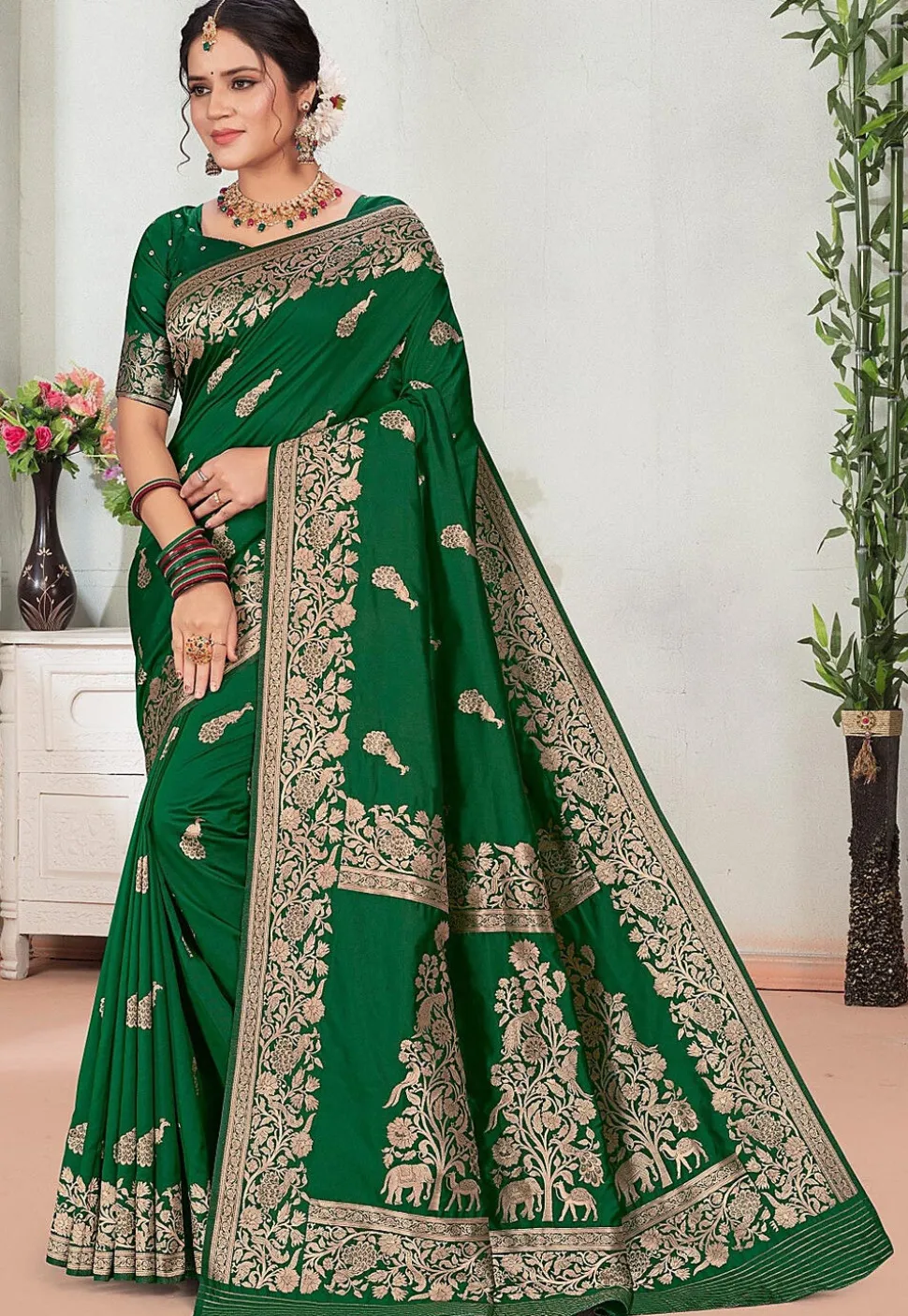 Woven Art Silk Saree in Green