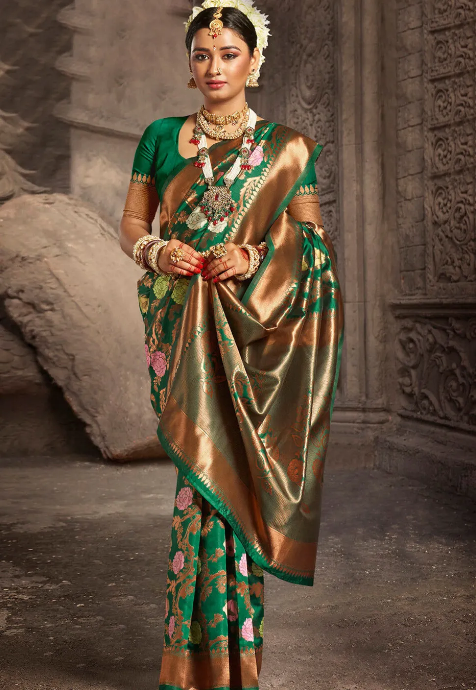 Woven Art Silk Saree in Green