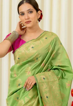 Woven Art Silk Saree in Light Green