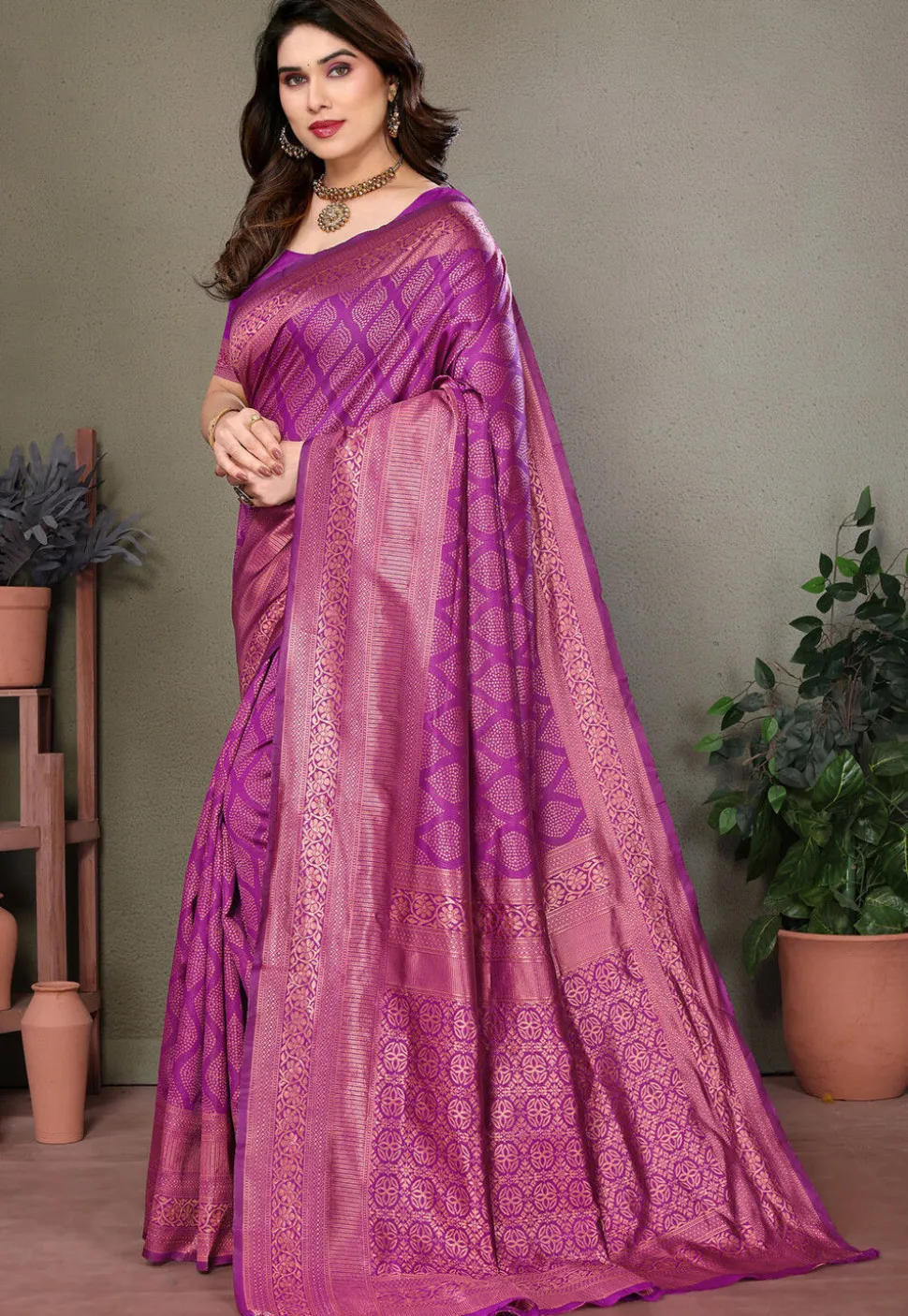 Woven Art Silk Saree in Magenta