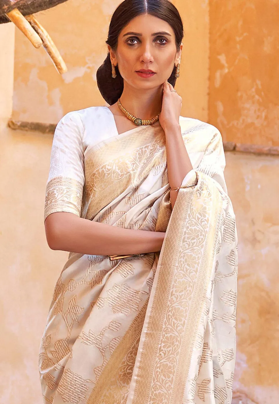 Woven Art Silk Saree in Off White