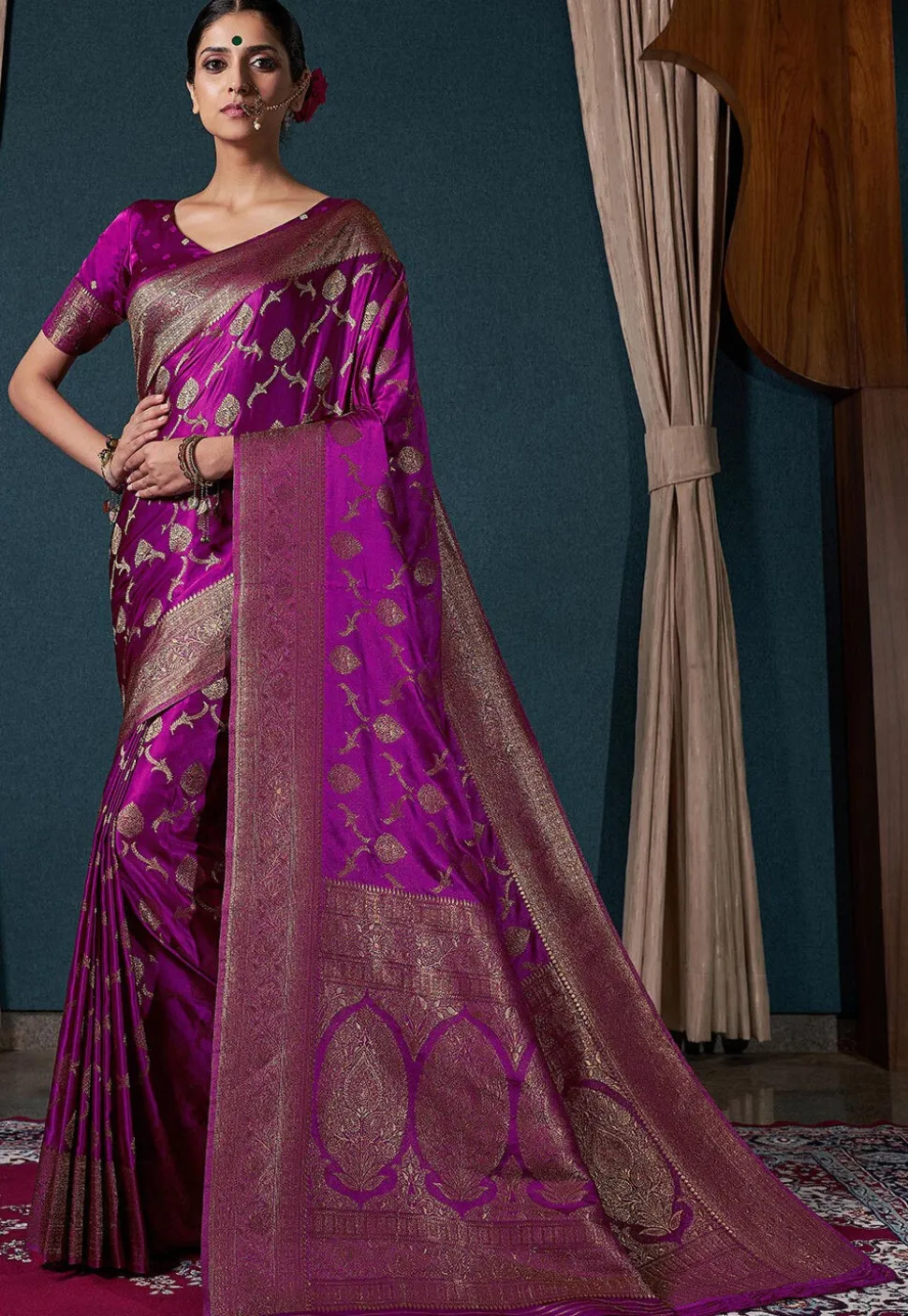 Woven Art Silk Saree in Purple