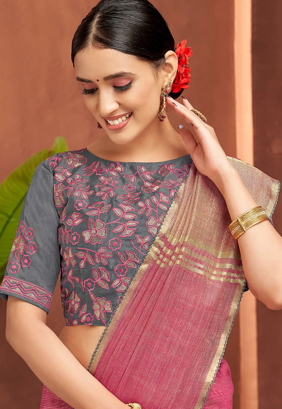 Woven Art Silk Saree in Pink