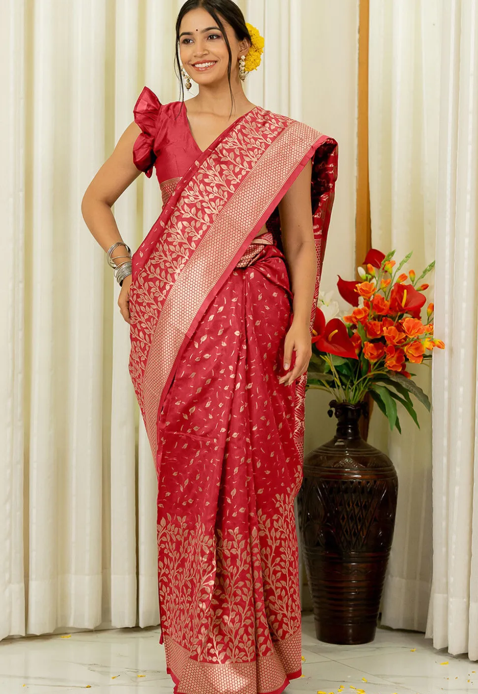Woven Art Silk Saree in Red