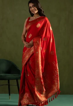 Woven Art Silk Saree in Red