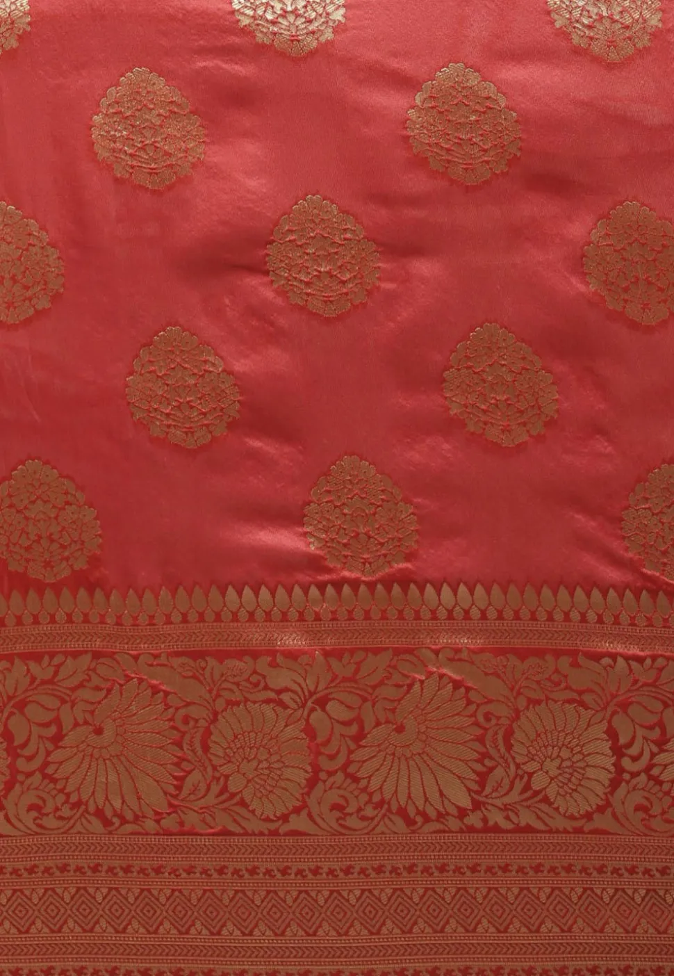 Woven Art Silk Saree in Red