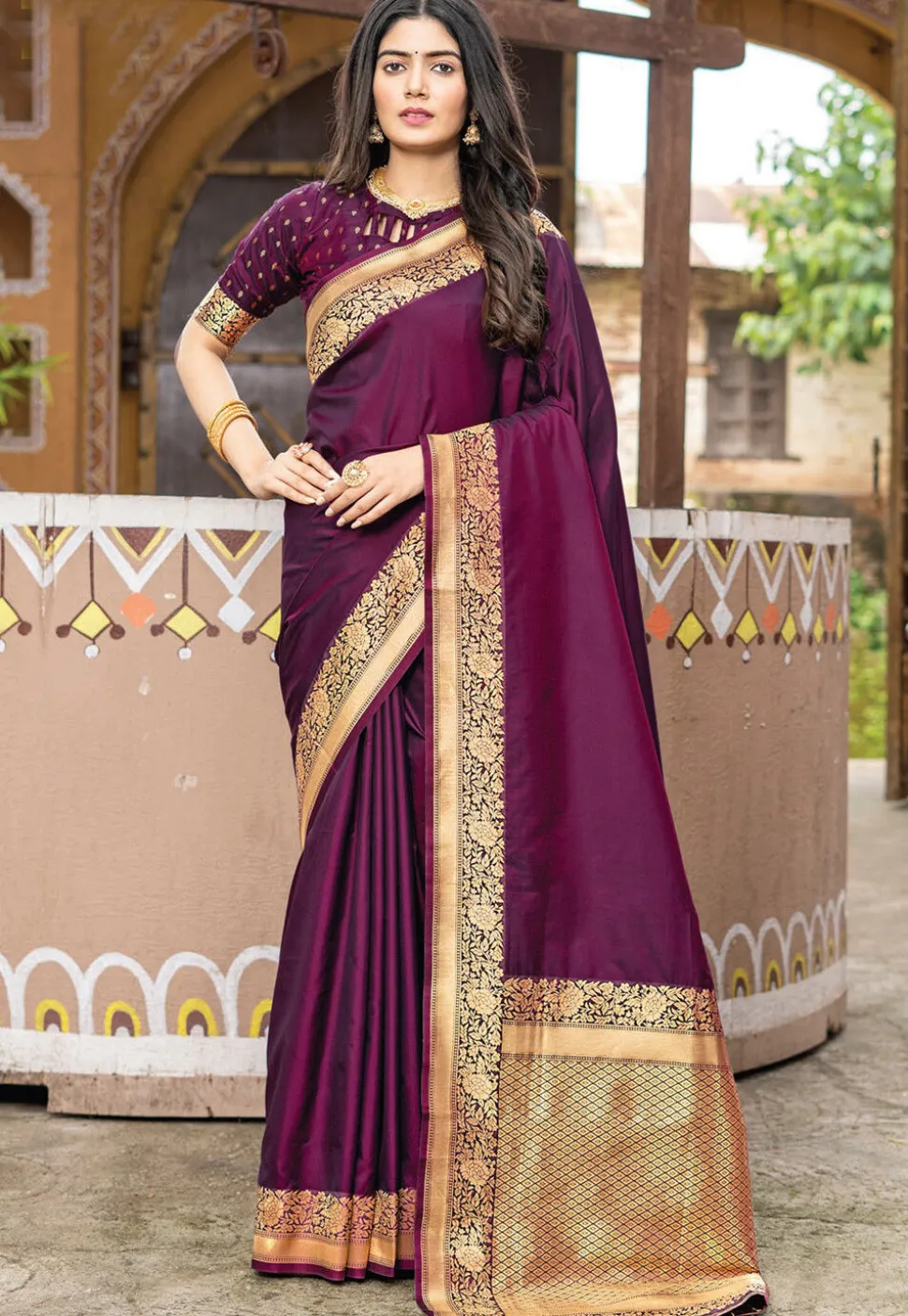 Woven Art Silk Saree in Wine