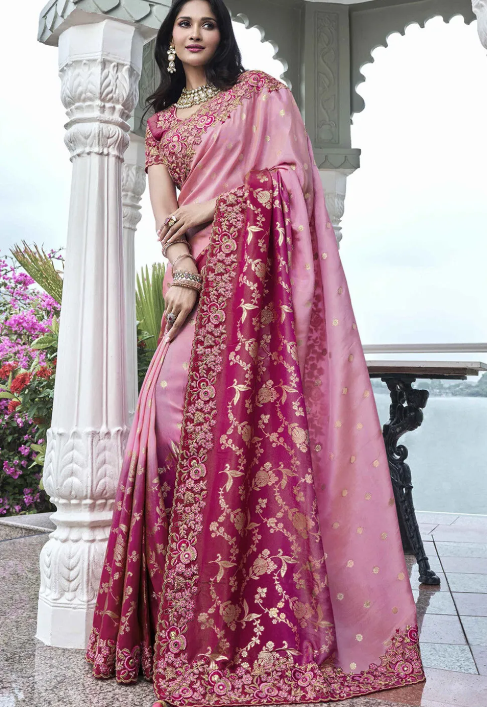 Woven Art Silk Scalloped Saree in Pink