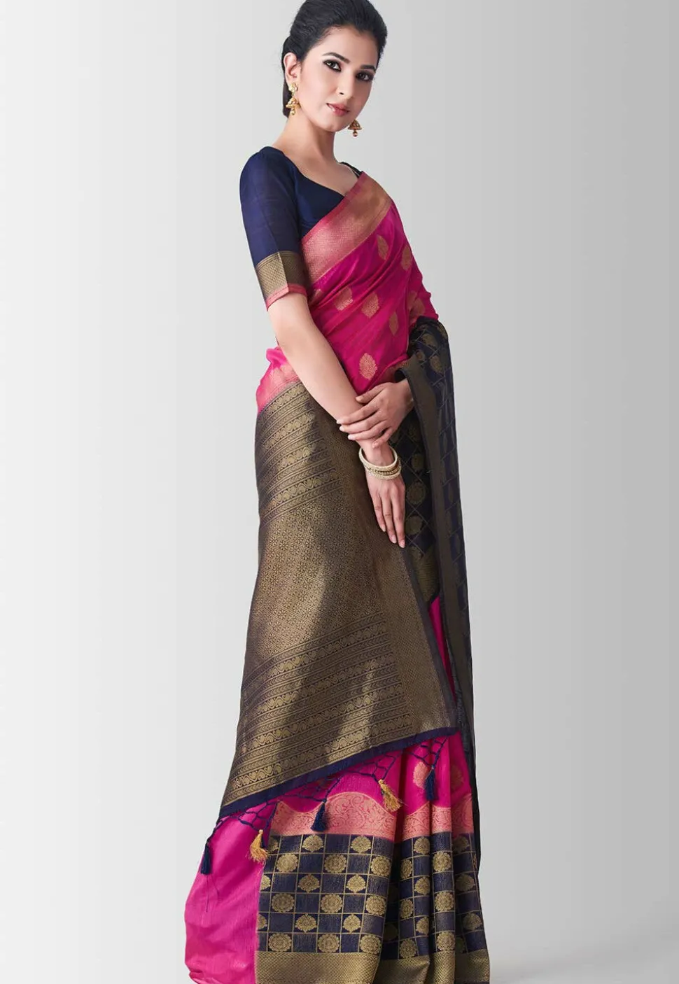 Woven Bangalore Silk Saree in Fuchsia