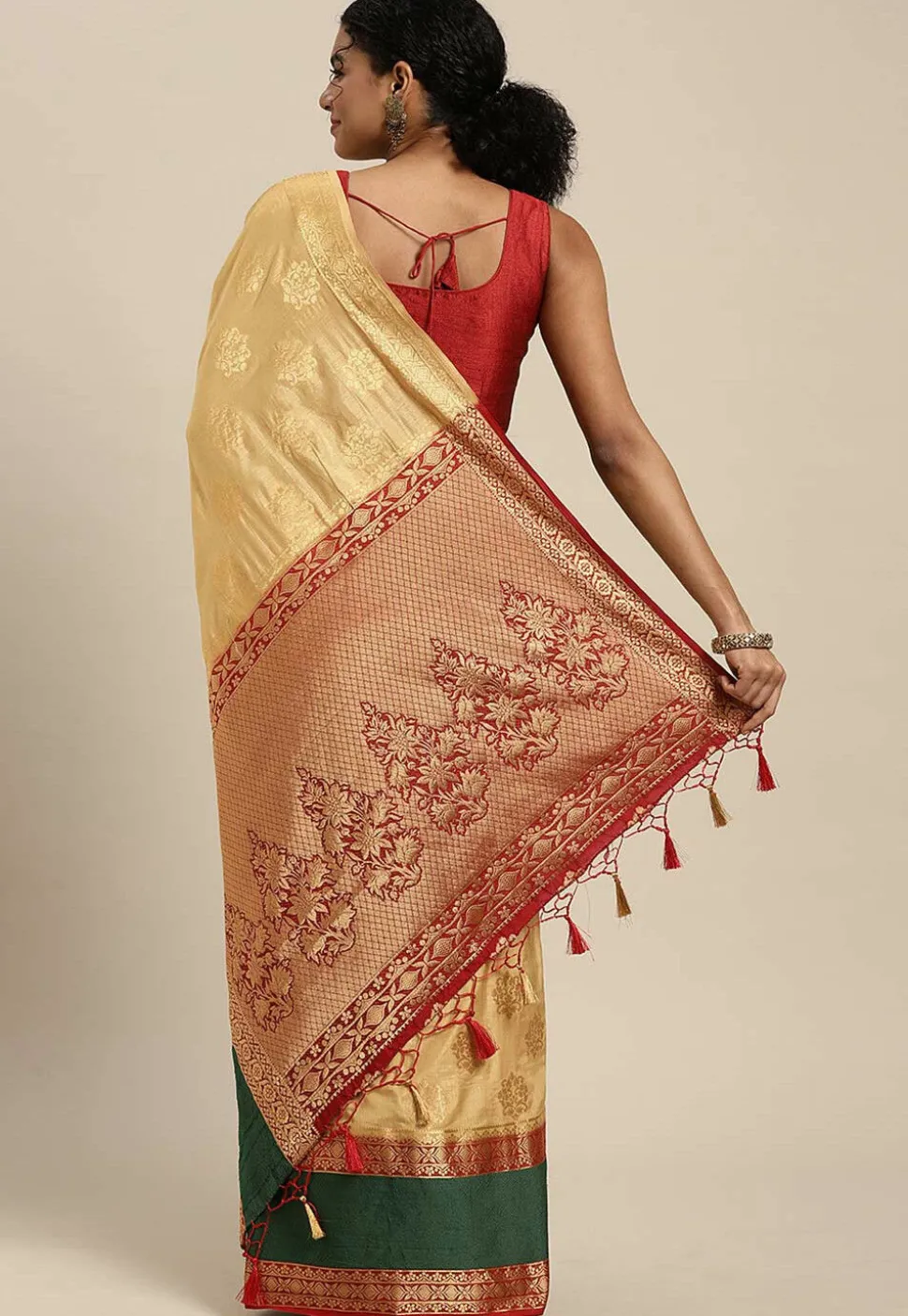 Woven Bangalore Silk Saree in Beige