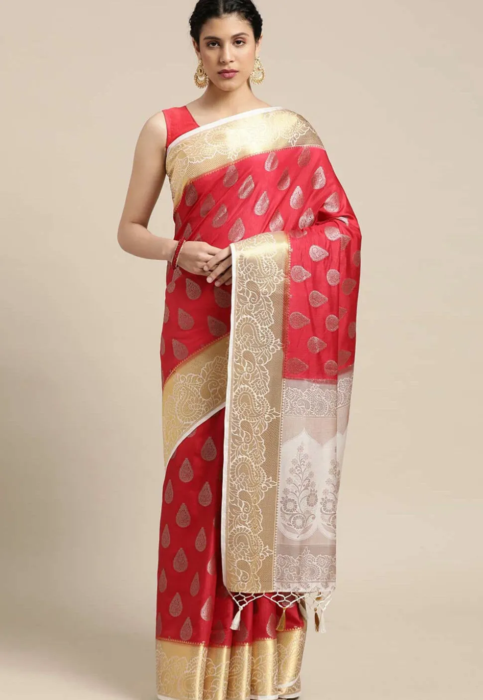 Woven Bangalore Silk Saree in Red