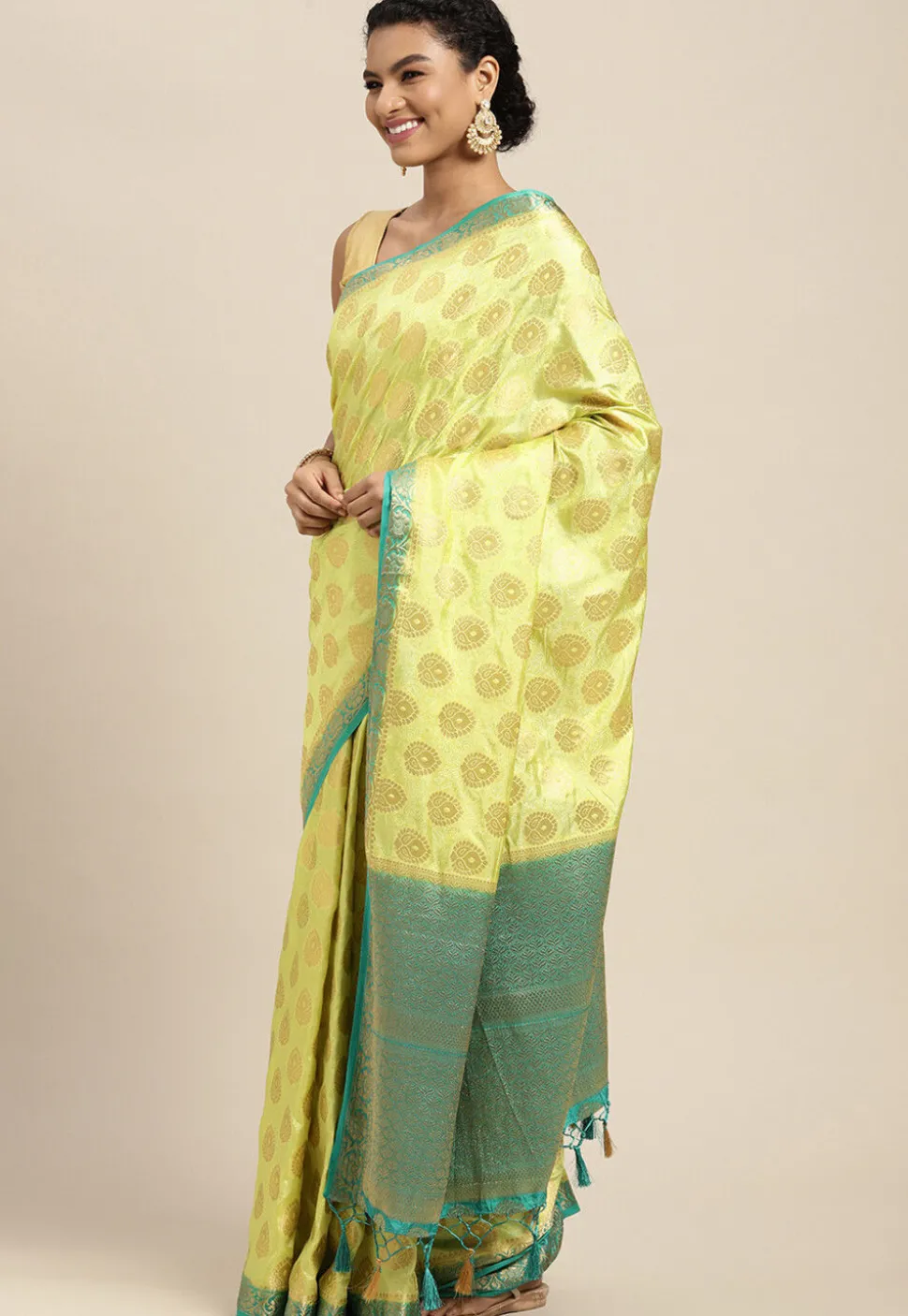 Woven Bangalore Silk Saree in Light Yellow