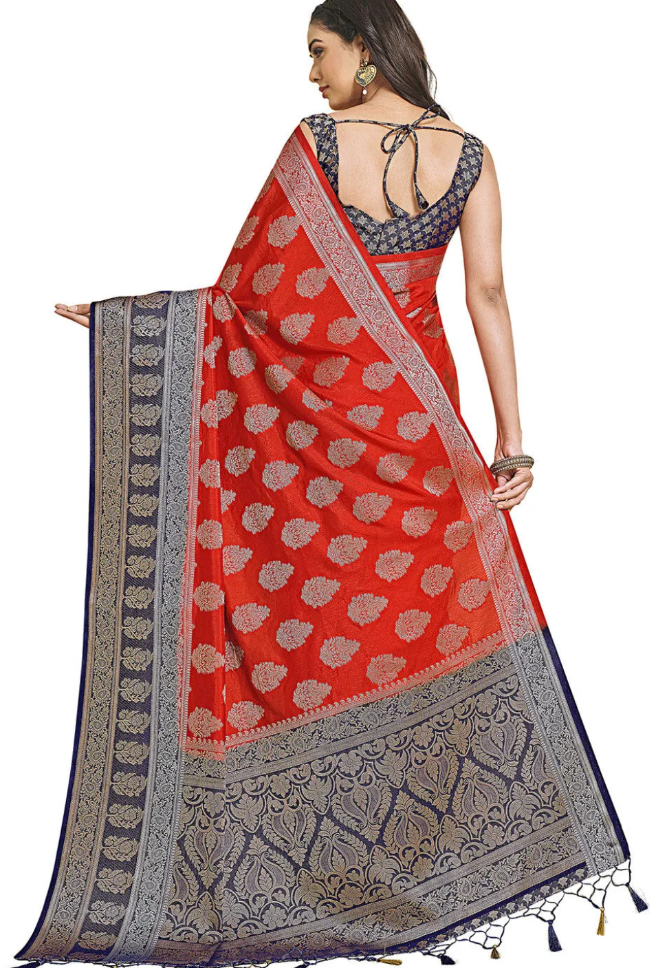 Woven Bangalore Silk Saree in Red