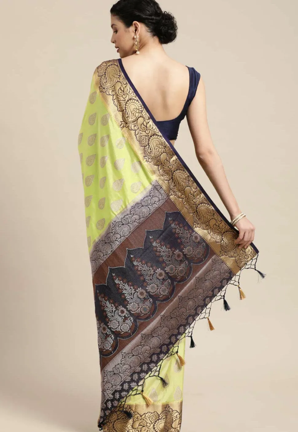 Woven Bangalore Silk Saree in Light Green