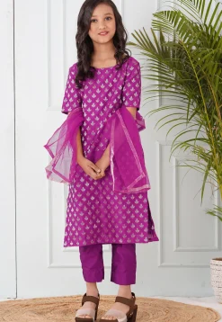 Woven Chanderi Silk Pakistani Suit in Magenta