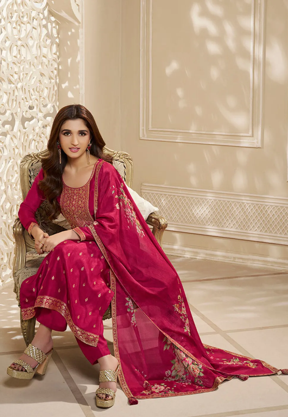 Woven Chinon Silk Pakistani Suit in Fuchsia