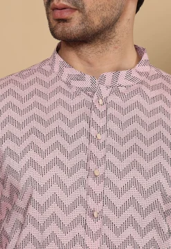 Woven Cotton Jacquard Kurta in Pink