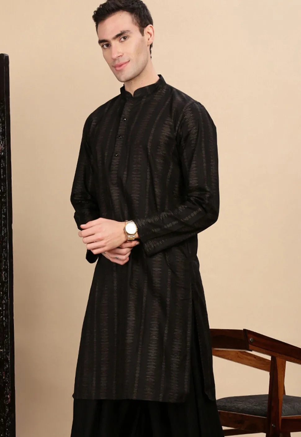 Woven Cotton Jacquard Kurta in Black