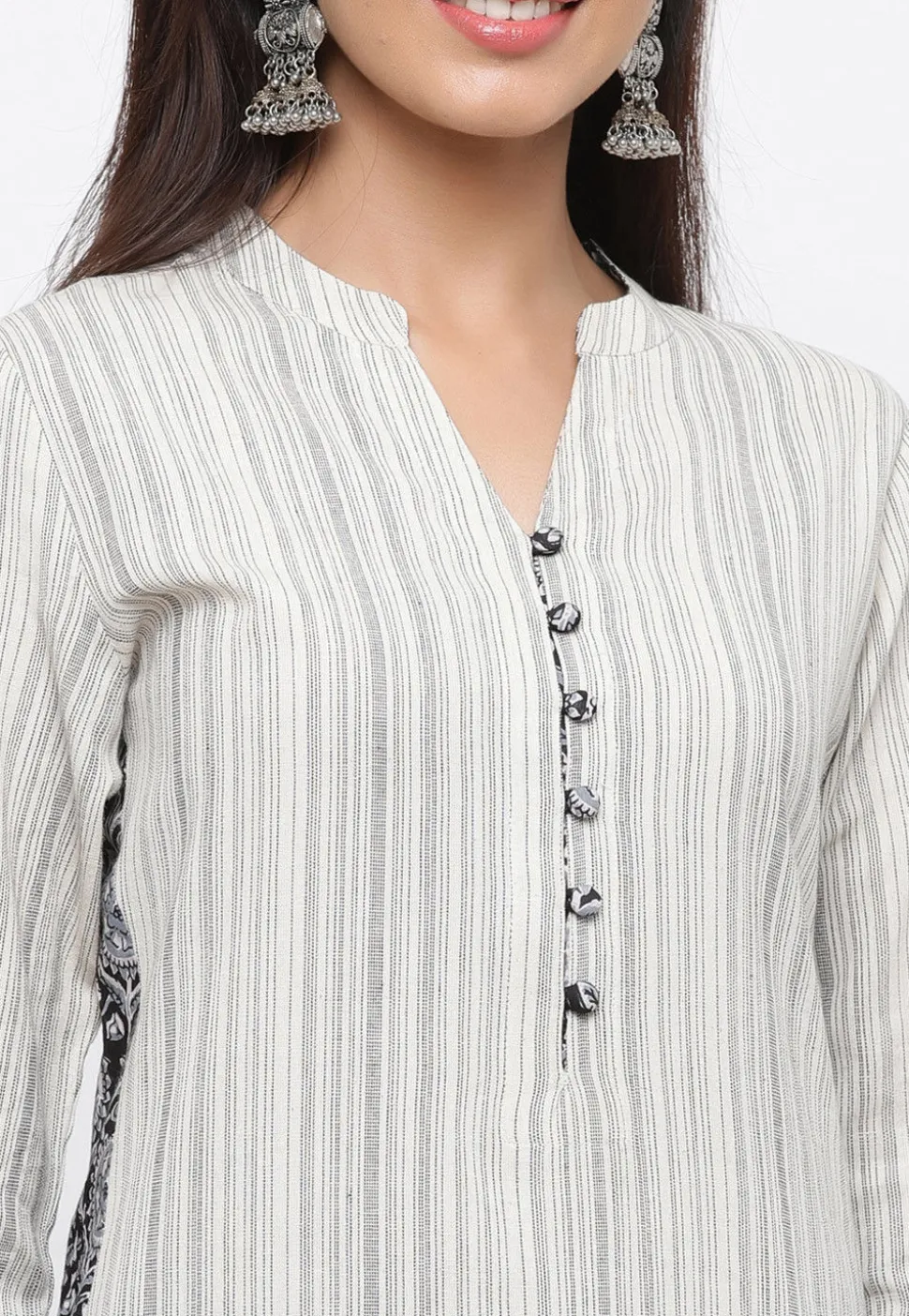Woven Cotton Jacquard Straight Kurta in Off White