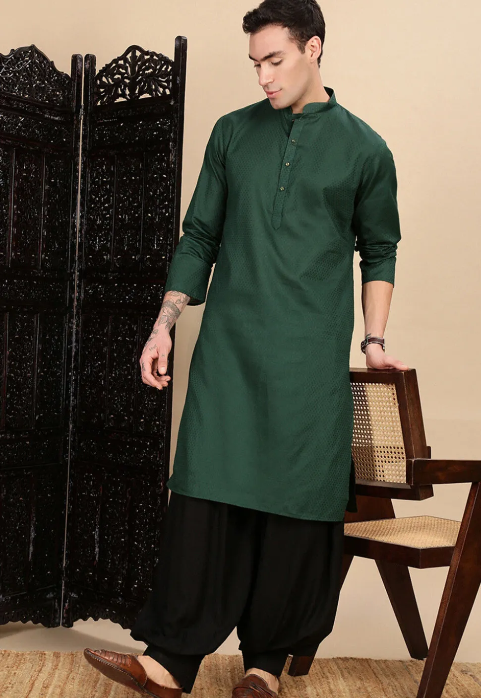 Woven Cotton Kurta in Dark Green