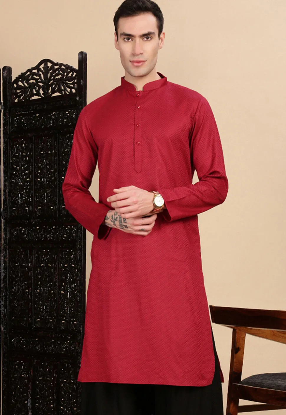 Woven Cotton Kurta in Maroon