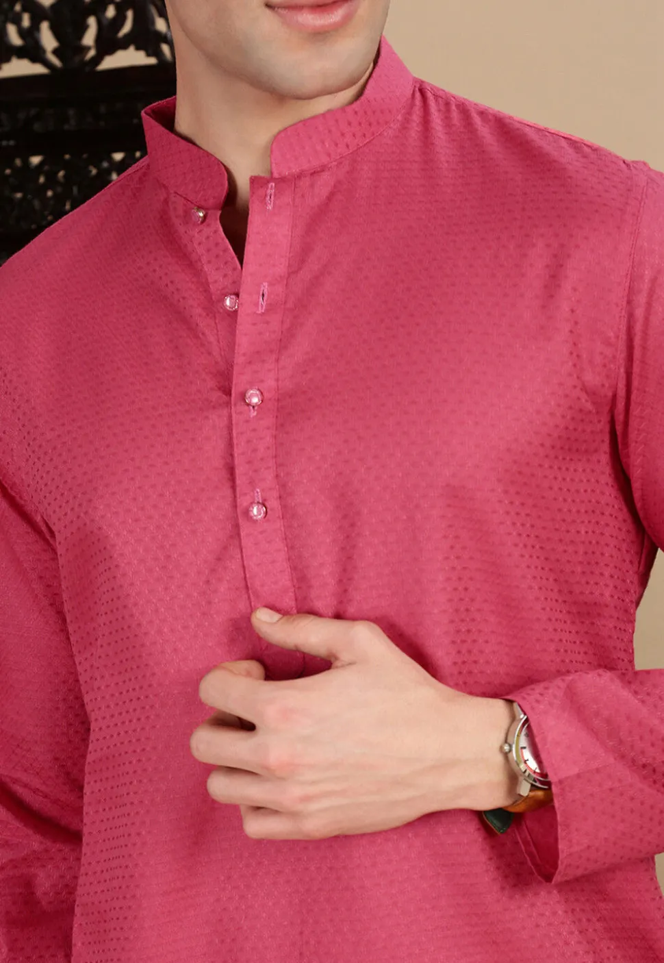 Woven Cotton Kurta in Pink