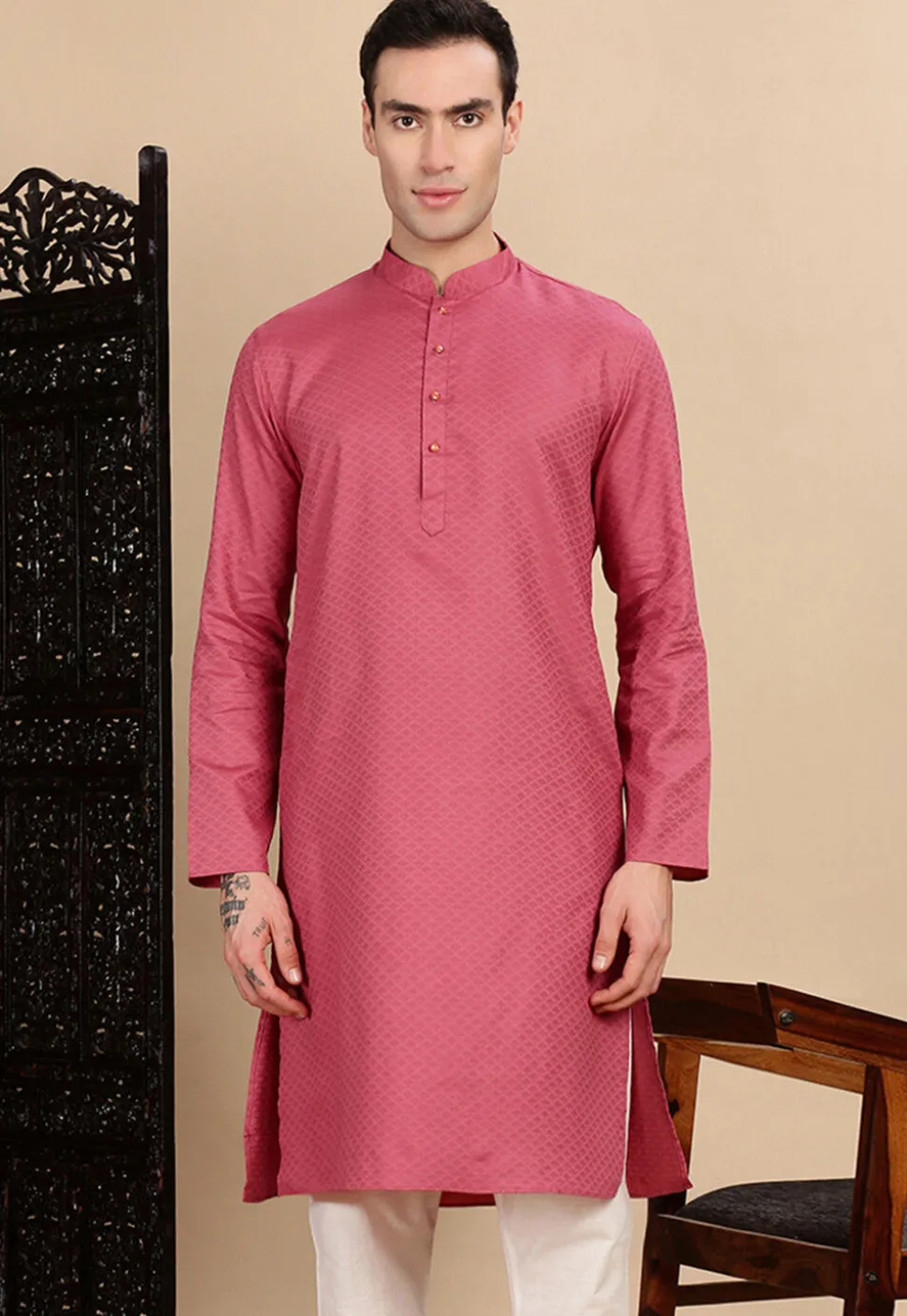 Woven Cotton Kurta in Pink