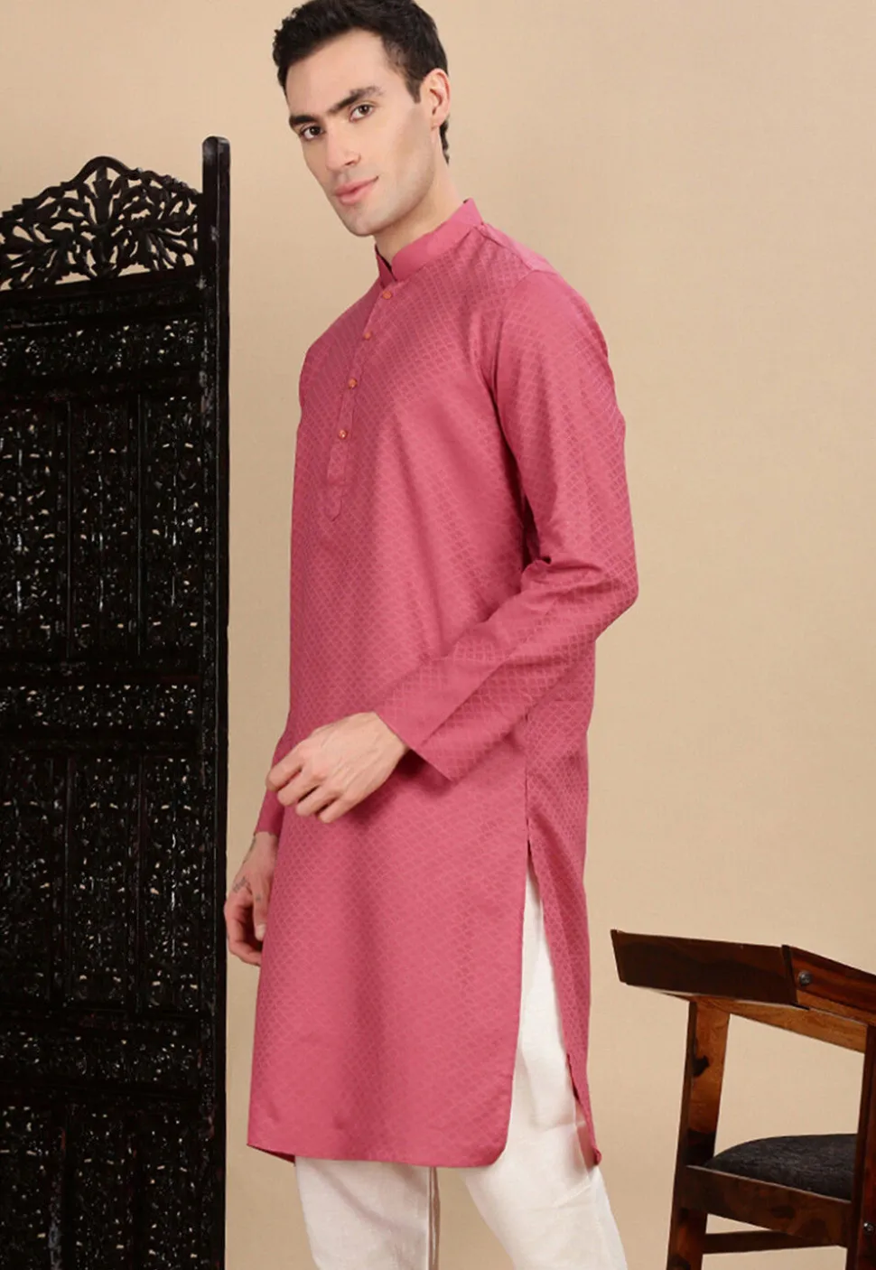 Woven Cotton Kurta in Pink