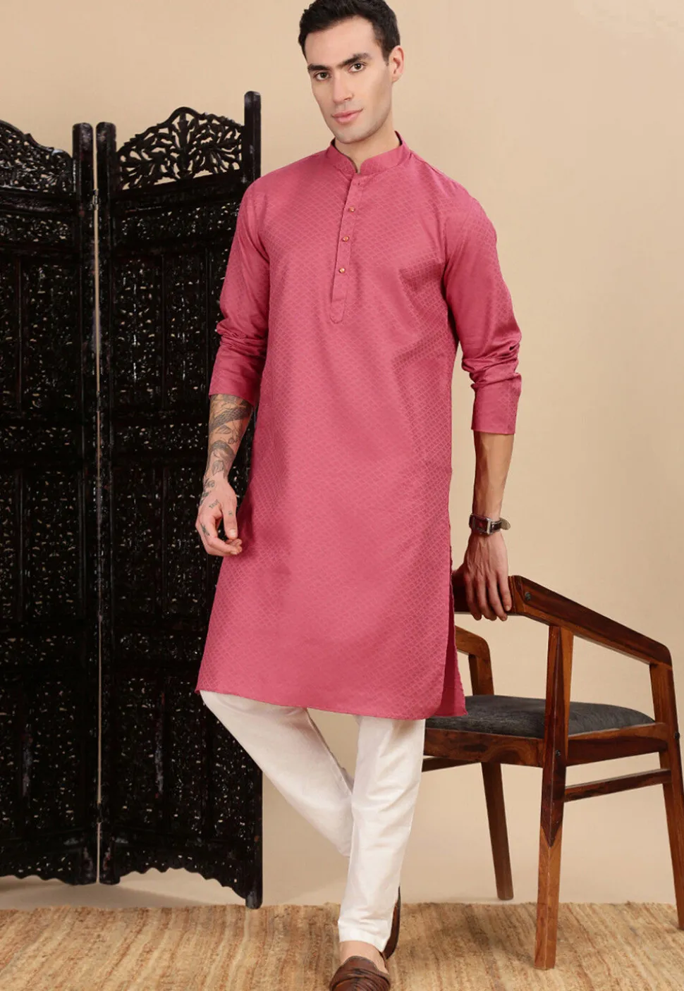 Woven Cotton Kurta in Pink