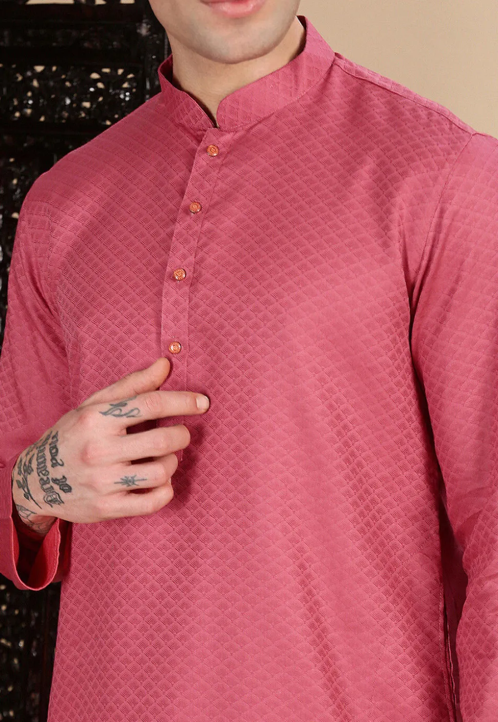 Woven Cotton Kurta in Pink