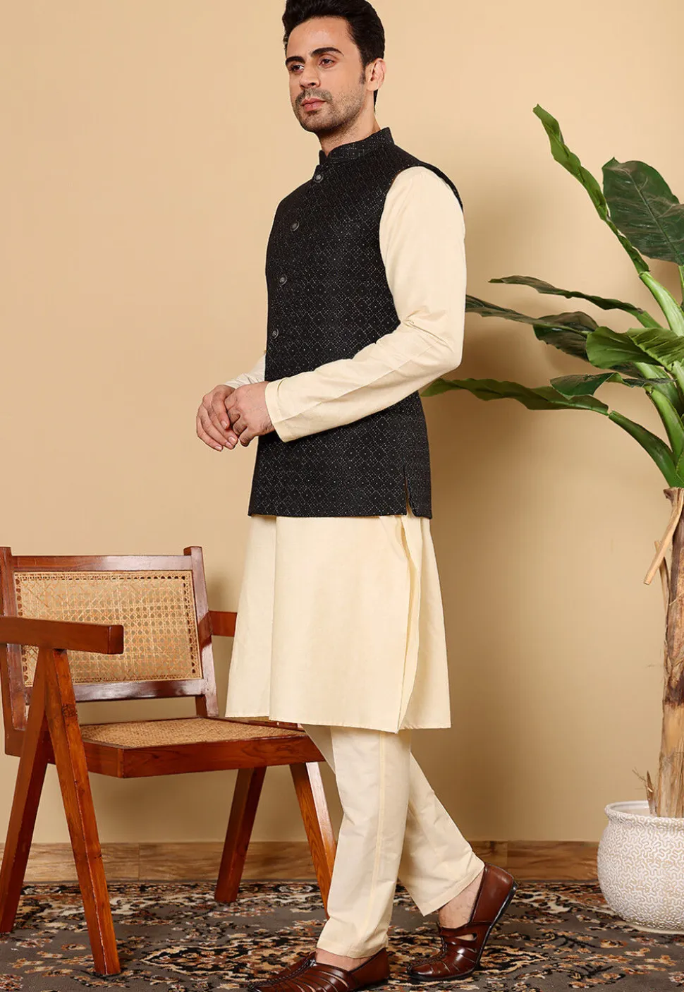 Woven Cotton Kurta Set in Light Beige and Black