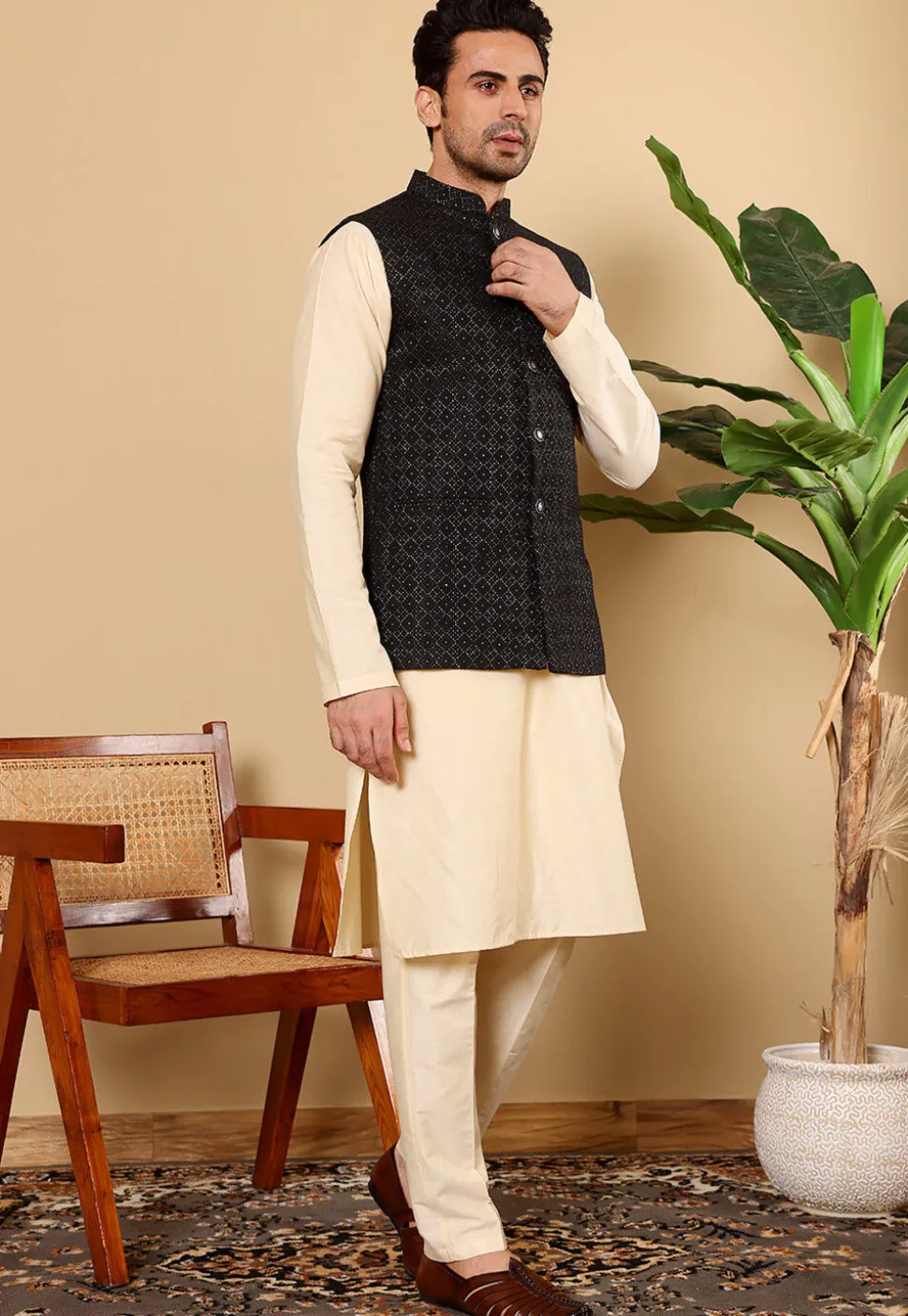 Woven Cotton Kurta Set in Light Beige and Black